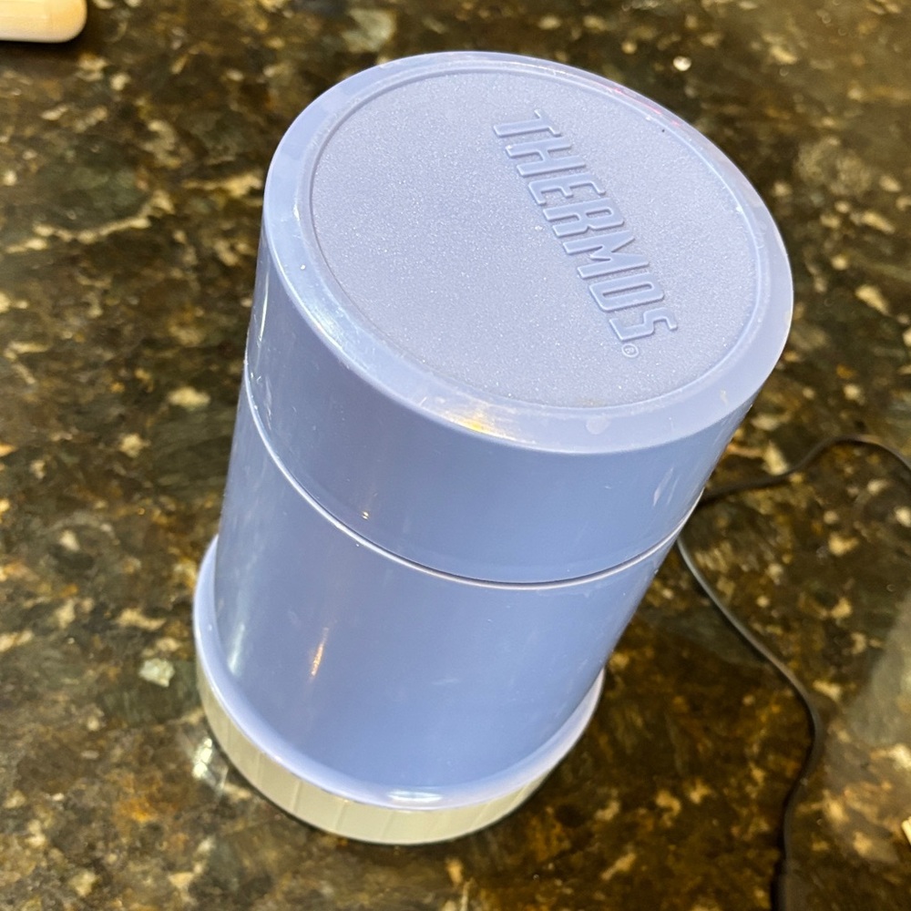 Vintage 10 oz Hot Cold Thermos!